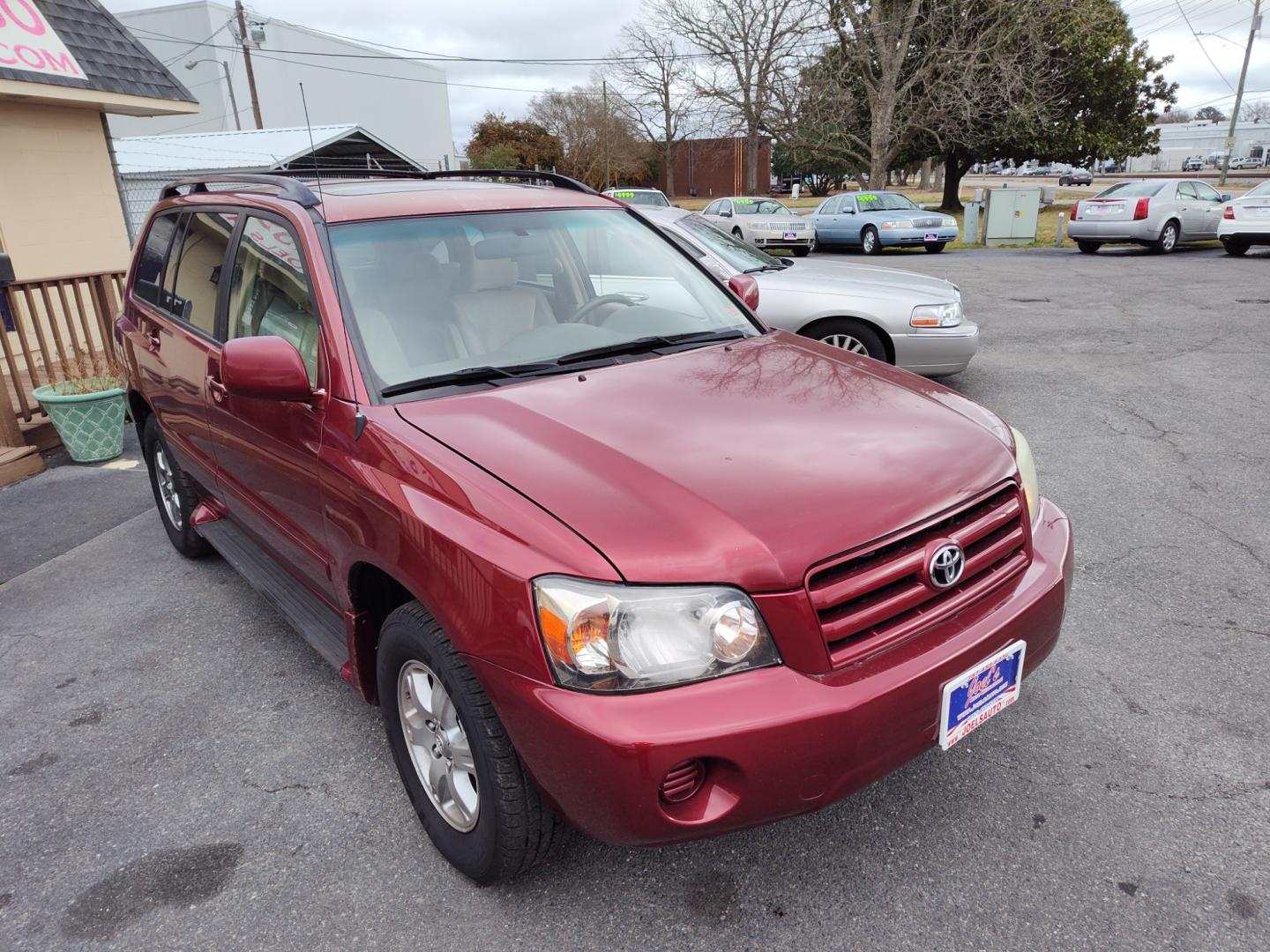 2004 Red Toyota Highlander (JTEEP21A840) , Automatic transmission, located at 5700 Curlew Drive, Norfolk, VA, 23502, (757) 455-6330, 36.841885, -76.209412 - Photo#4